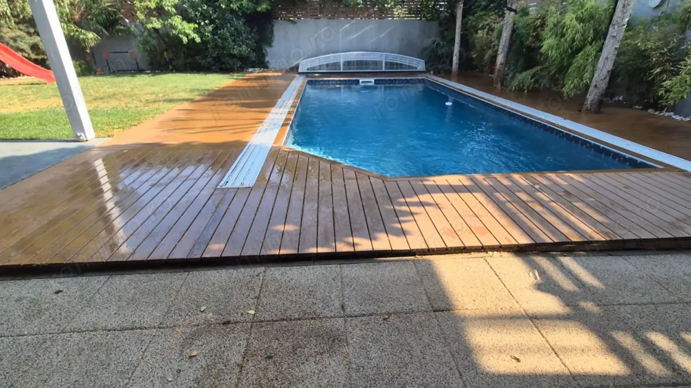 Casă individuală de vânzare în Giroc cu piscină și dotări premium