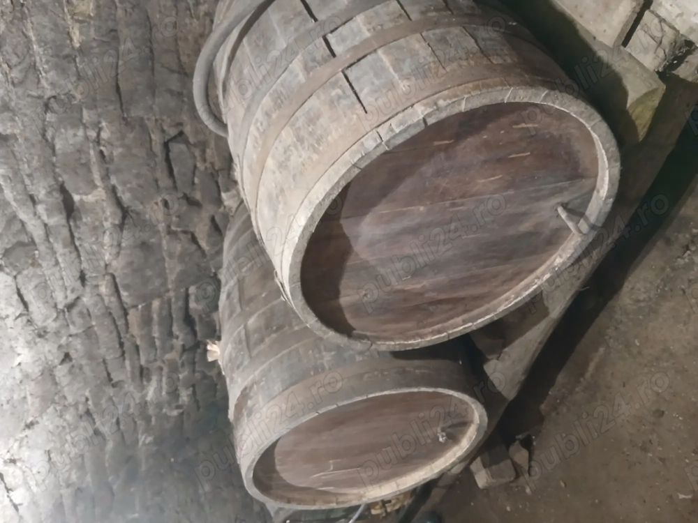 Butoaie de vânzare din stejar