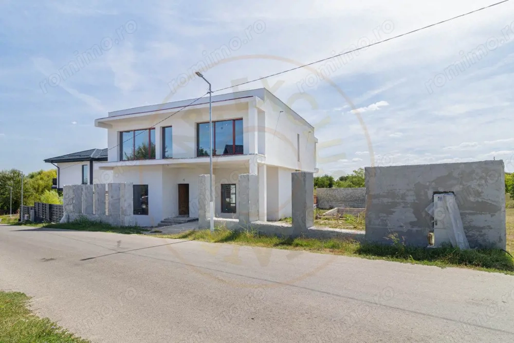 Vila modernă P+1 cu piscină și teren generos – Corbeanca, str. Laguna Albastra