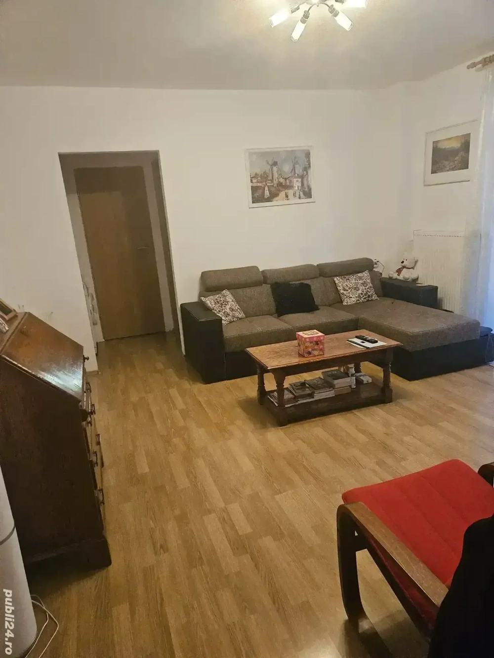 De vanzare,in 7 Noiembrie,apartament cu  3camere,confort 1,parter din 4 , mobilat si utilat,cu balco