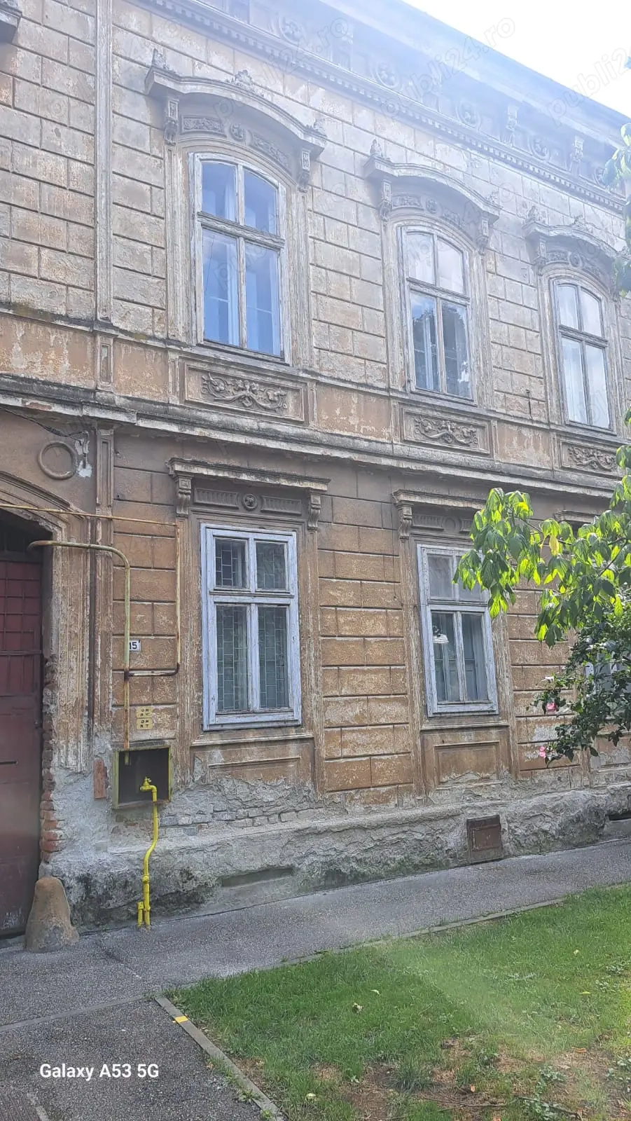 Cladire S+P+2, 1150mp teren, 880mp utili, Arad central