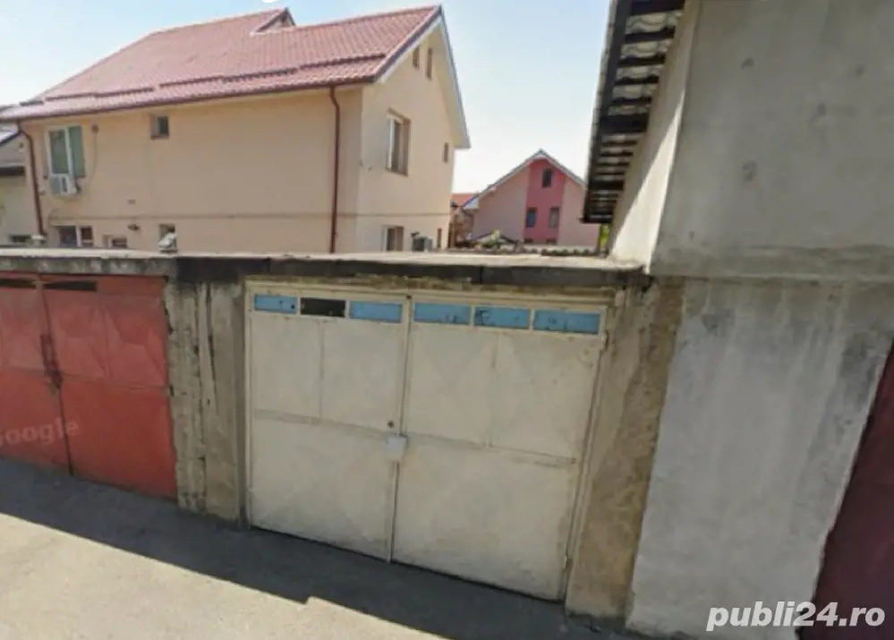Vand garaj in Slatina -zona Garii
