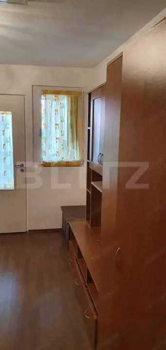 Garsoniera superba, 25 mp, zona Tractoru