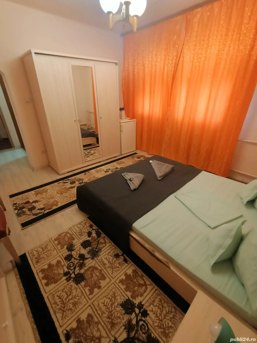 Langa Complexul Studențesc,pt 1 sau 2 sau 3 Persoane,Ocupabila Imediat,Merita Vazuta