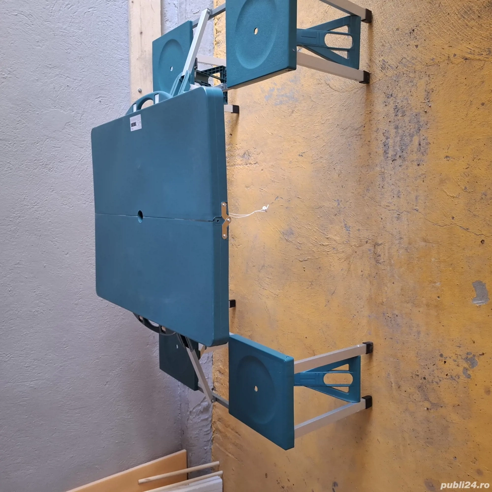 vând masă extensibila absolut nouă.  vând masă extensibila absolut nouă.