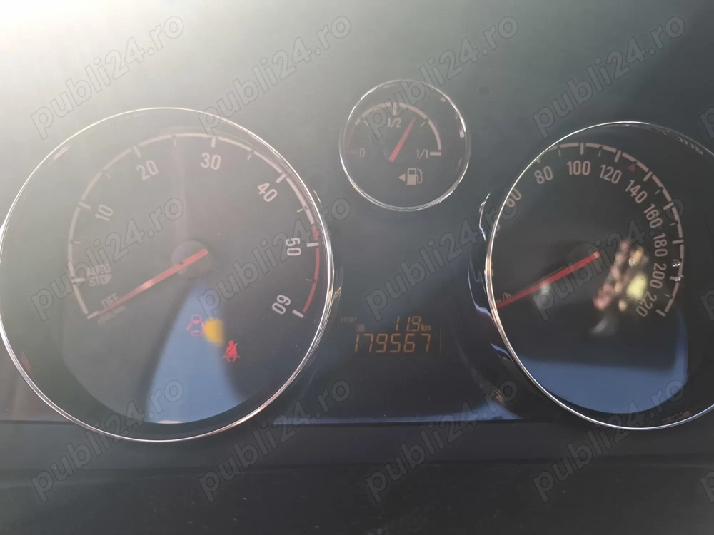 Vand masini de familie