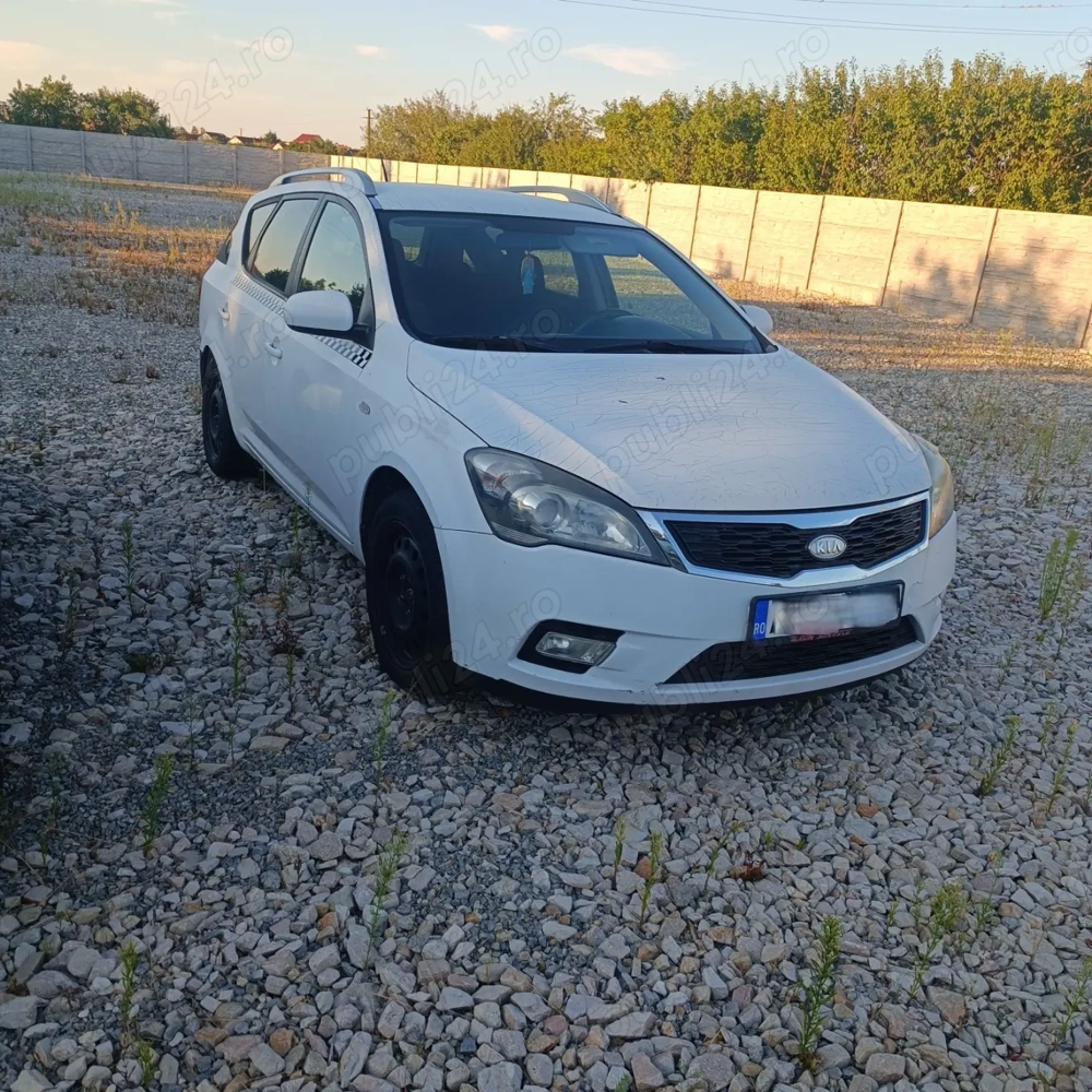 Vand Kia Ceed 2010 - 1,4 L benzina + gaz