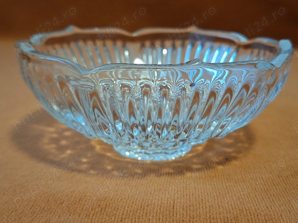 Vechi - Scrumiera mare confectionata din semicristal - veche