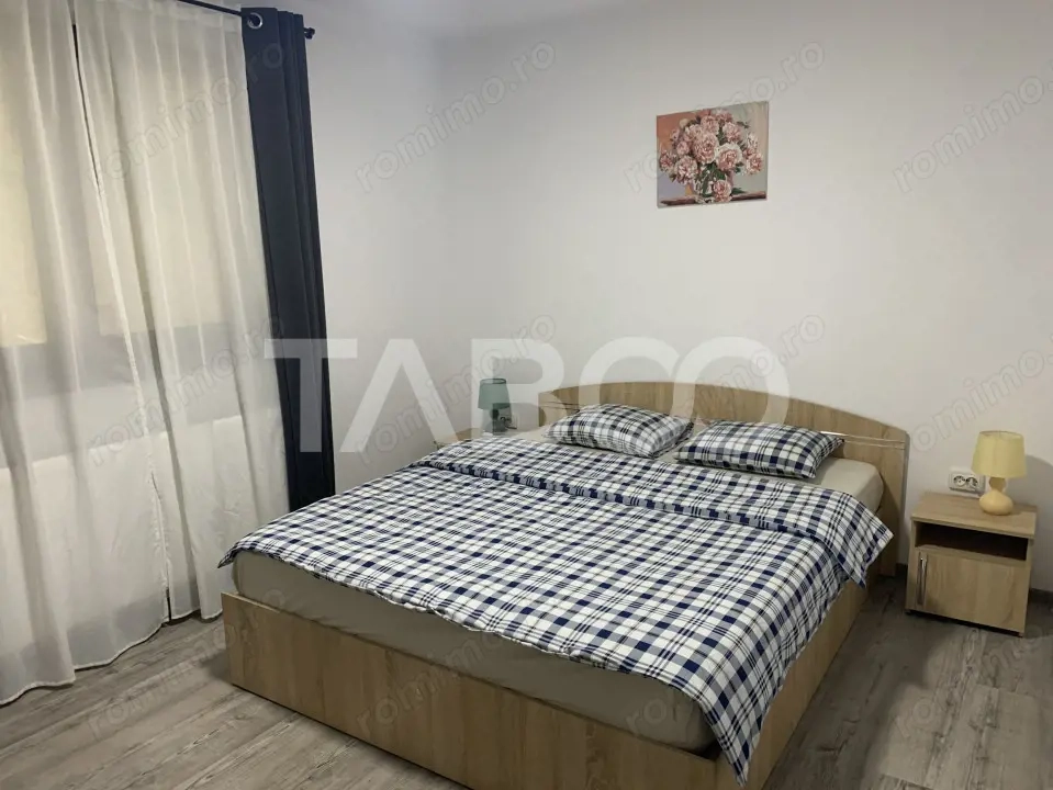 Casa 8 camere 7 bai 284 mp 225mp curte libera in Porumbacu de Sus