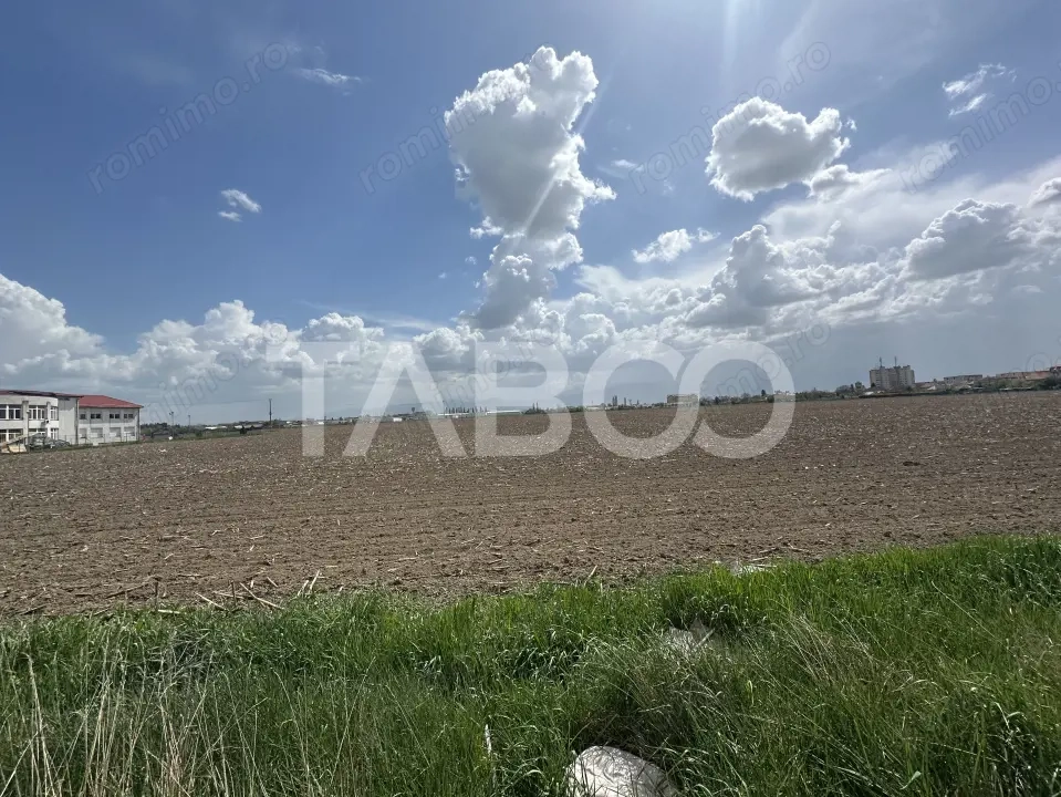 Teren intravilan 4350 mp cu utilitati in apropiere Fagaras