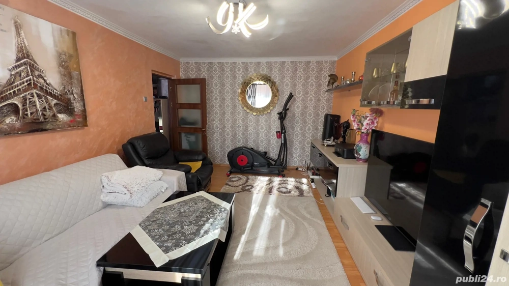 Vând apartament cu 2 camere