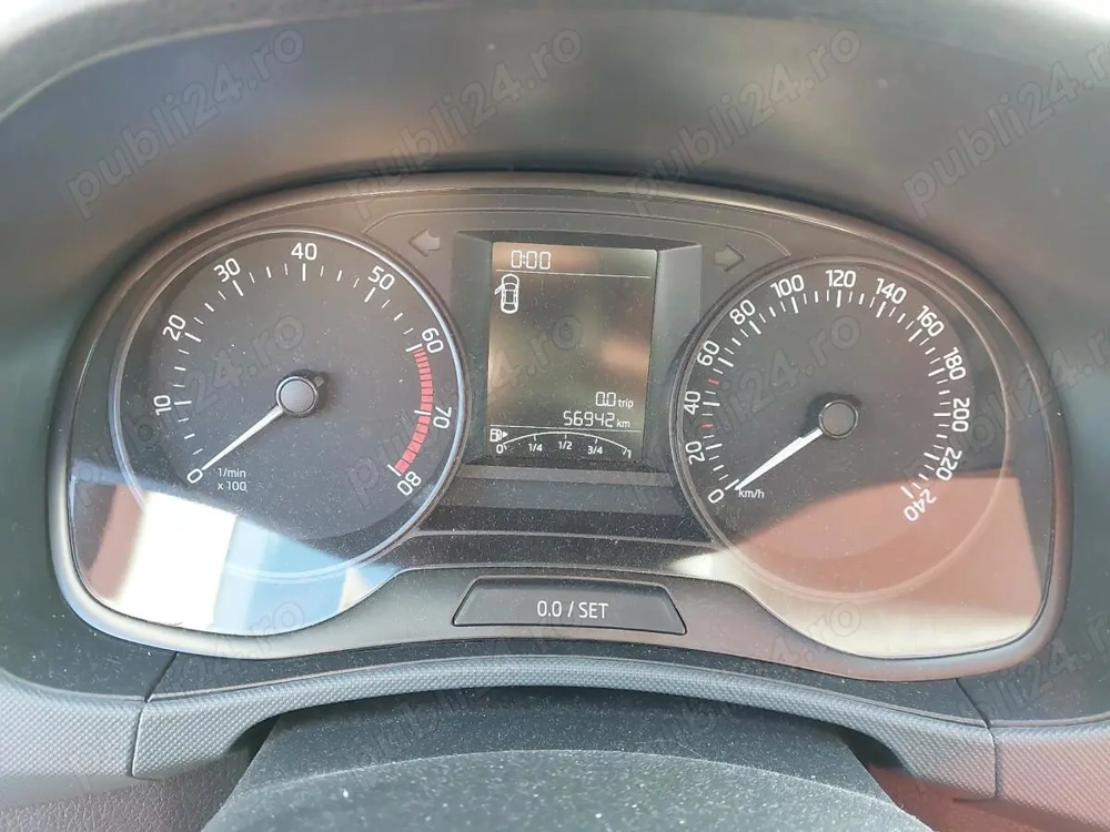 Dezmembrez / dezmembrari piese auto Skoda Fabia 3 III combi 1.0b motor CHYB an 2019 56.942 km cutie 