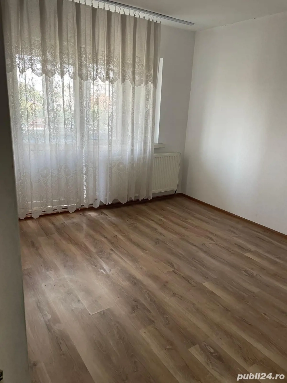 Vând garsoniera Filiași  Vând garsoniera Filiași