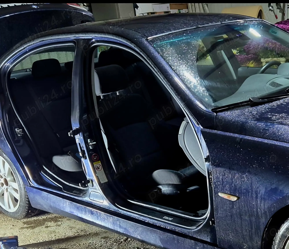 Bmw e90 monaco blau dezmembrez  pretul este pentru  ambele usi