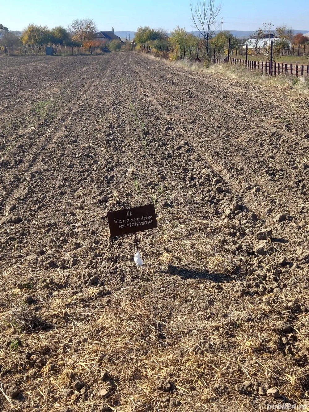 vand teren intravilan