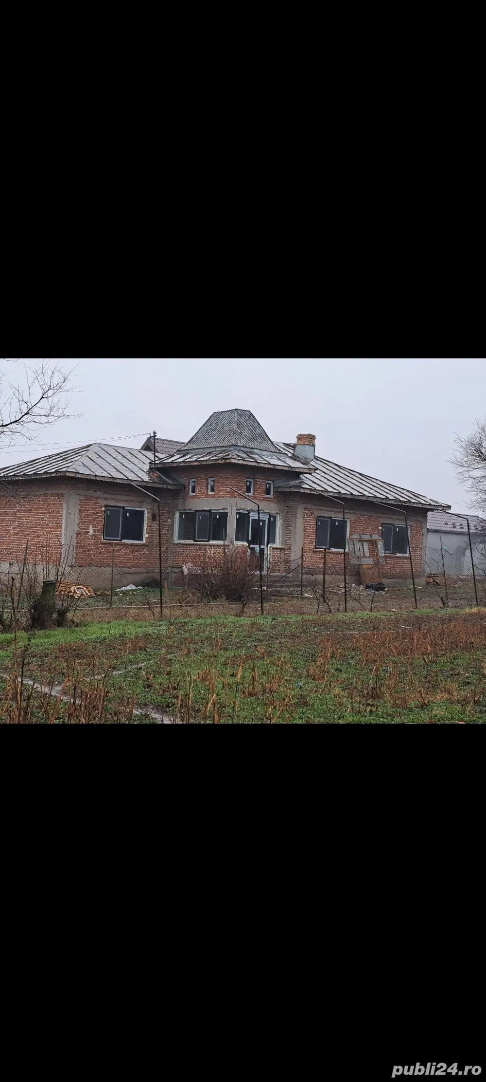 Casa de vânzare  Preț negociabil  35,000 euro   