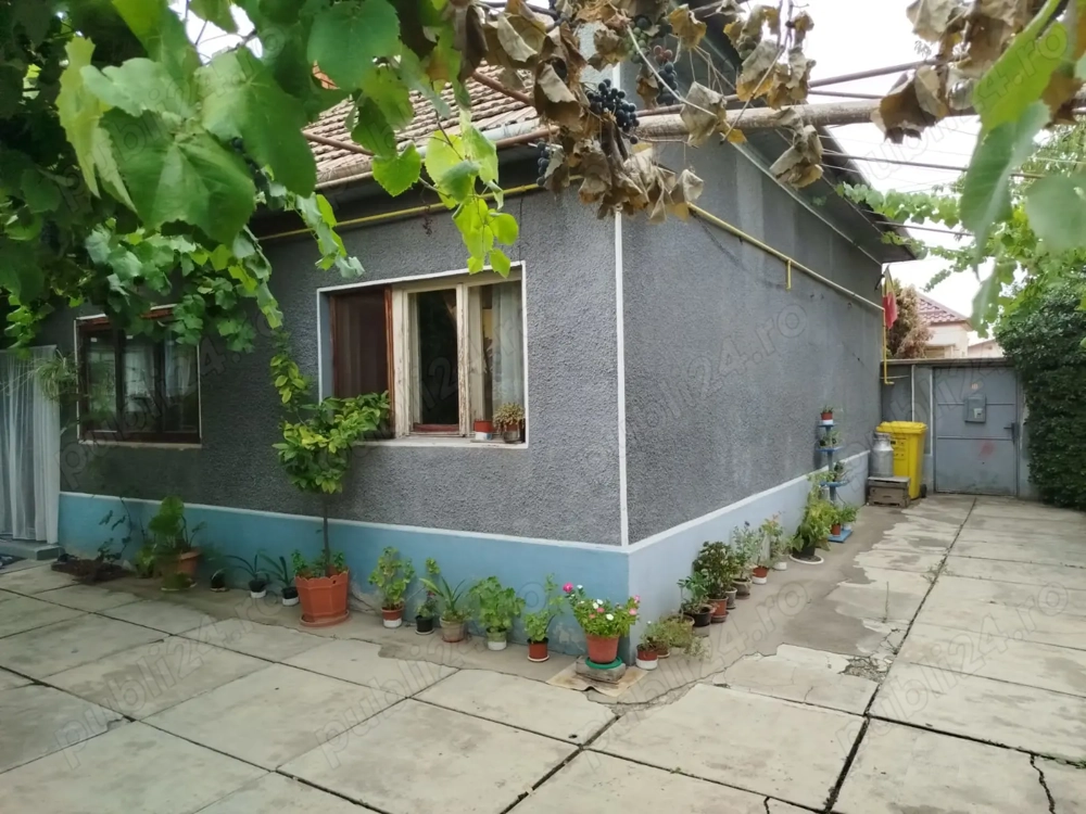 casa de vânzare