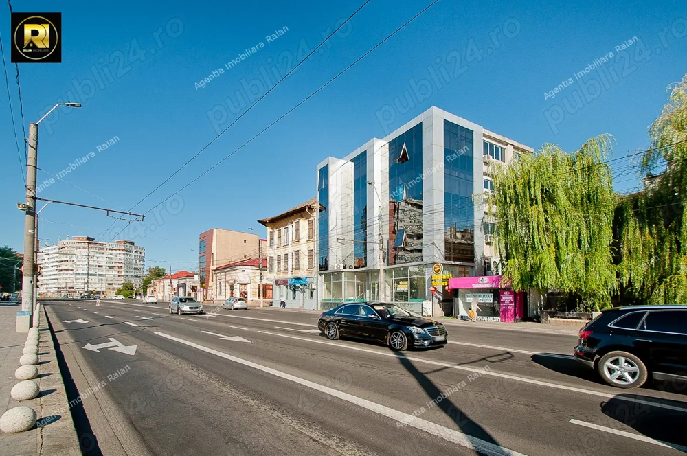 Vanzare Cladire S+P+3Et, destinatie mixta, in Galati, ultracentral, pe blv. Brailei