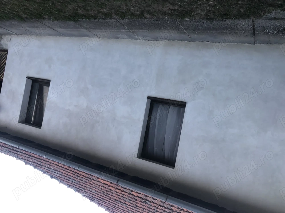 Vând casă Macea-central 