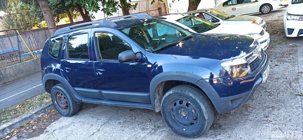 vând Dacia Duster 1.5 dci 4x4 pachet drumuri grele 