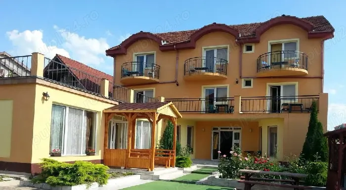 Cladire  pensiune de vânzare - Baile 1 Mai