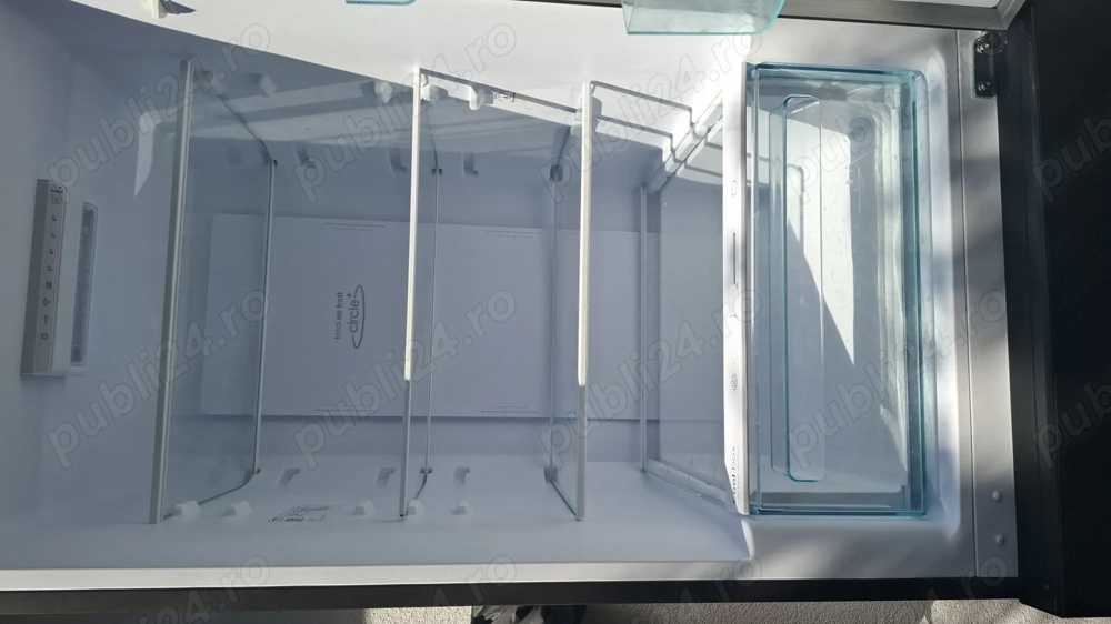 Vand frigider Candy.