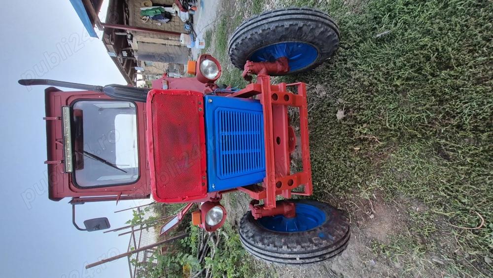 Vând tractor UTB 550 adus din Germania cu PLUG si Disc Vând tractor UTB 550 adus din Germania cu PLUG si Disc