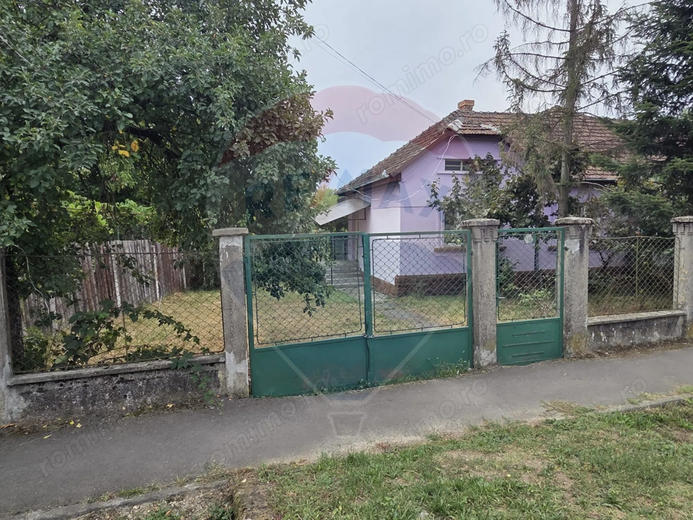 Casă si teren de 1195mp in Tinca Casă si teren de 1195mp in Tinca