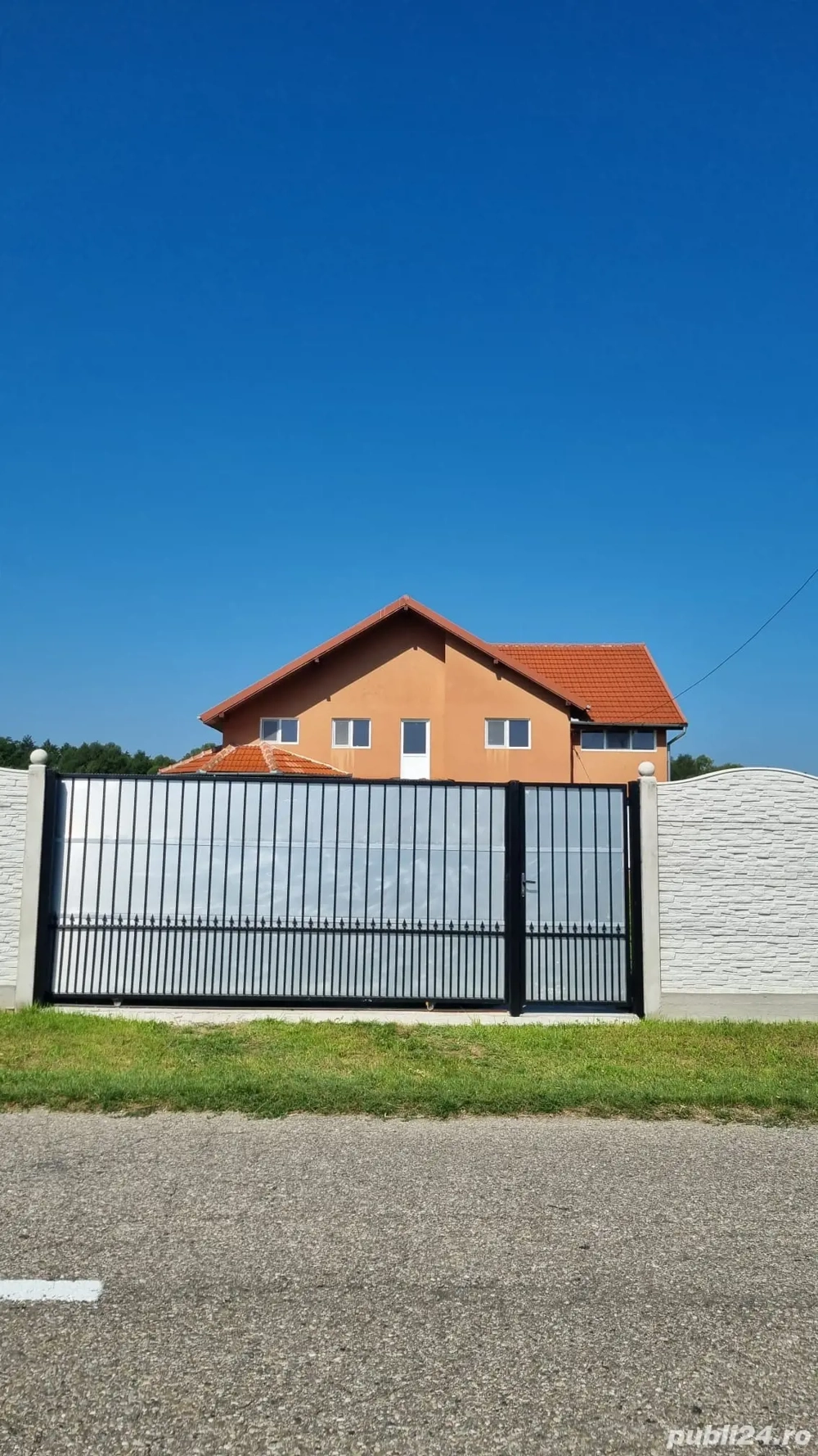 Casa de vânzare  Casa de vânzare