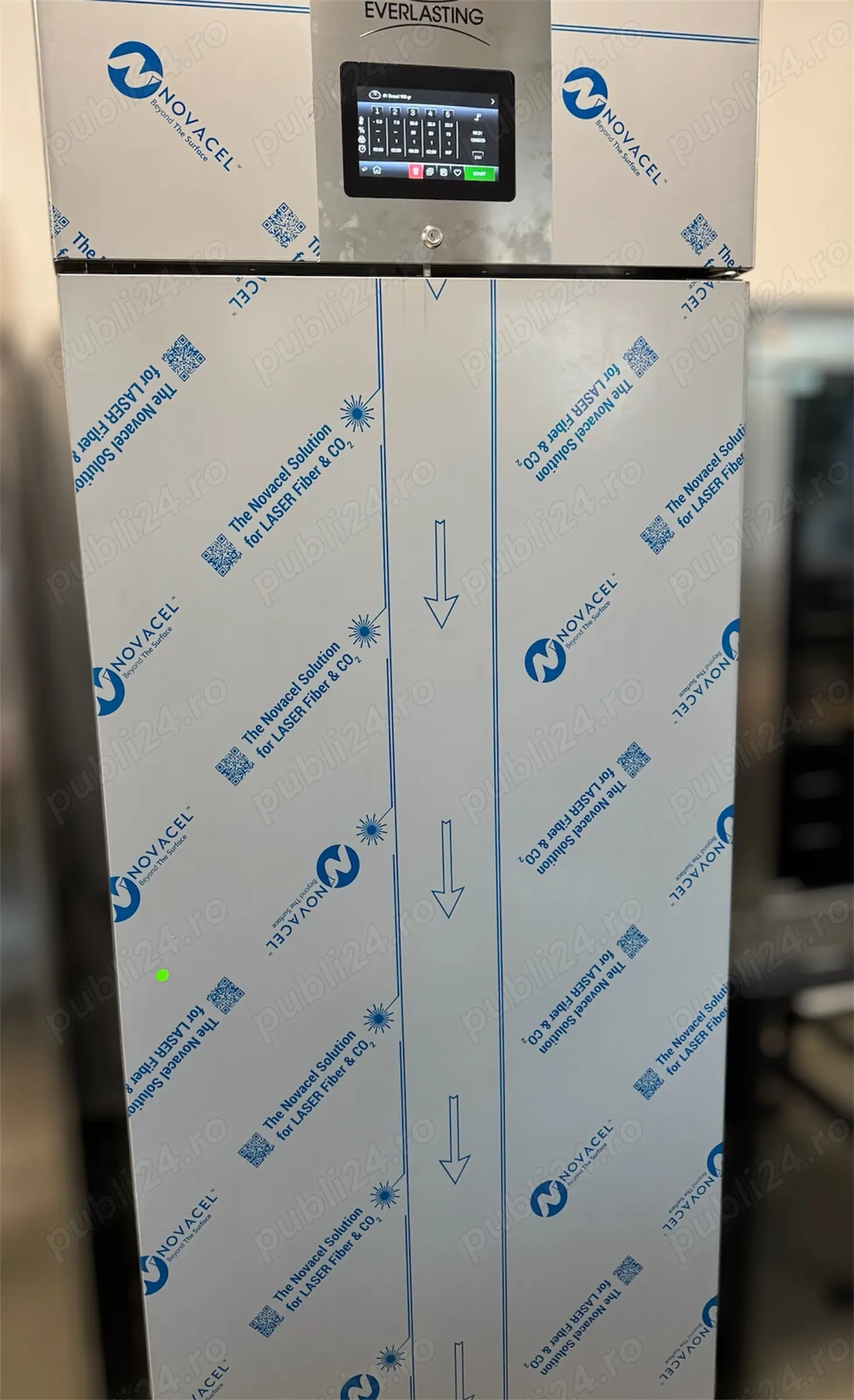 Dospitor patiserie  multifuncțional  nou