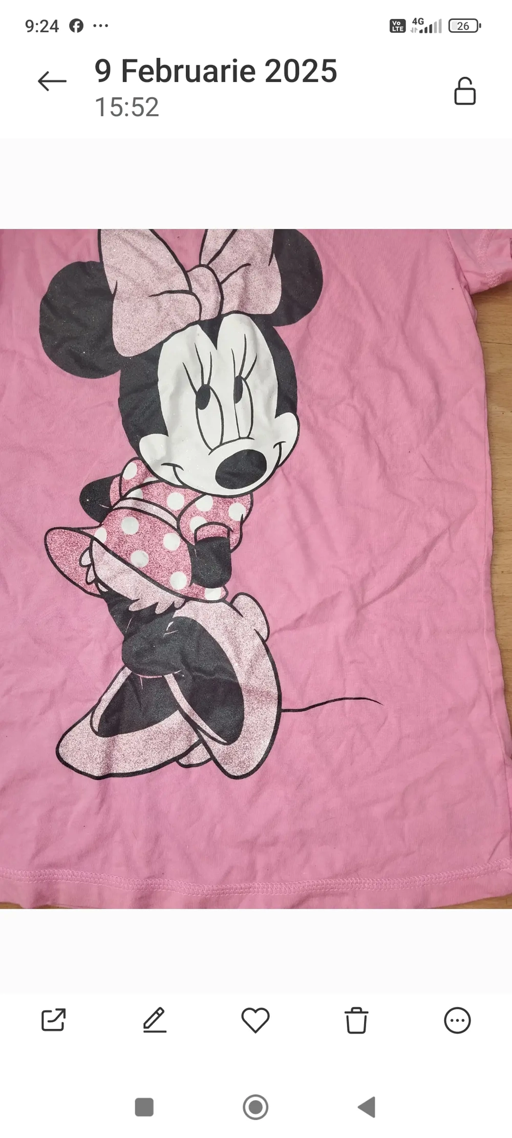 Tricou + blugi+ geacă,toate 100 lei