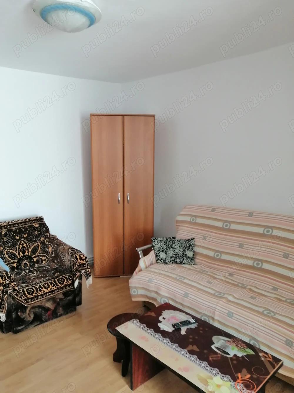 Garsoniera de închiriat 