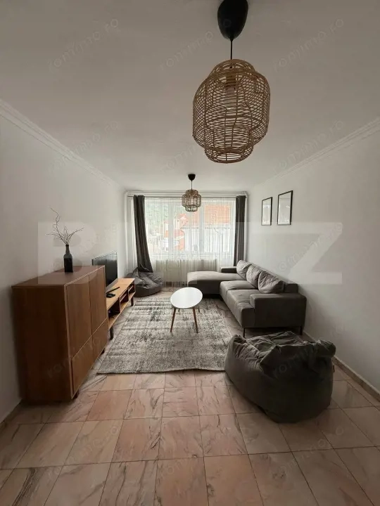 Apartament de inchiriat cu 3 camere  Apartament de inchiriat cu 3 camere