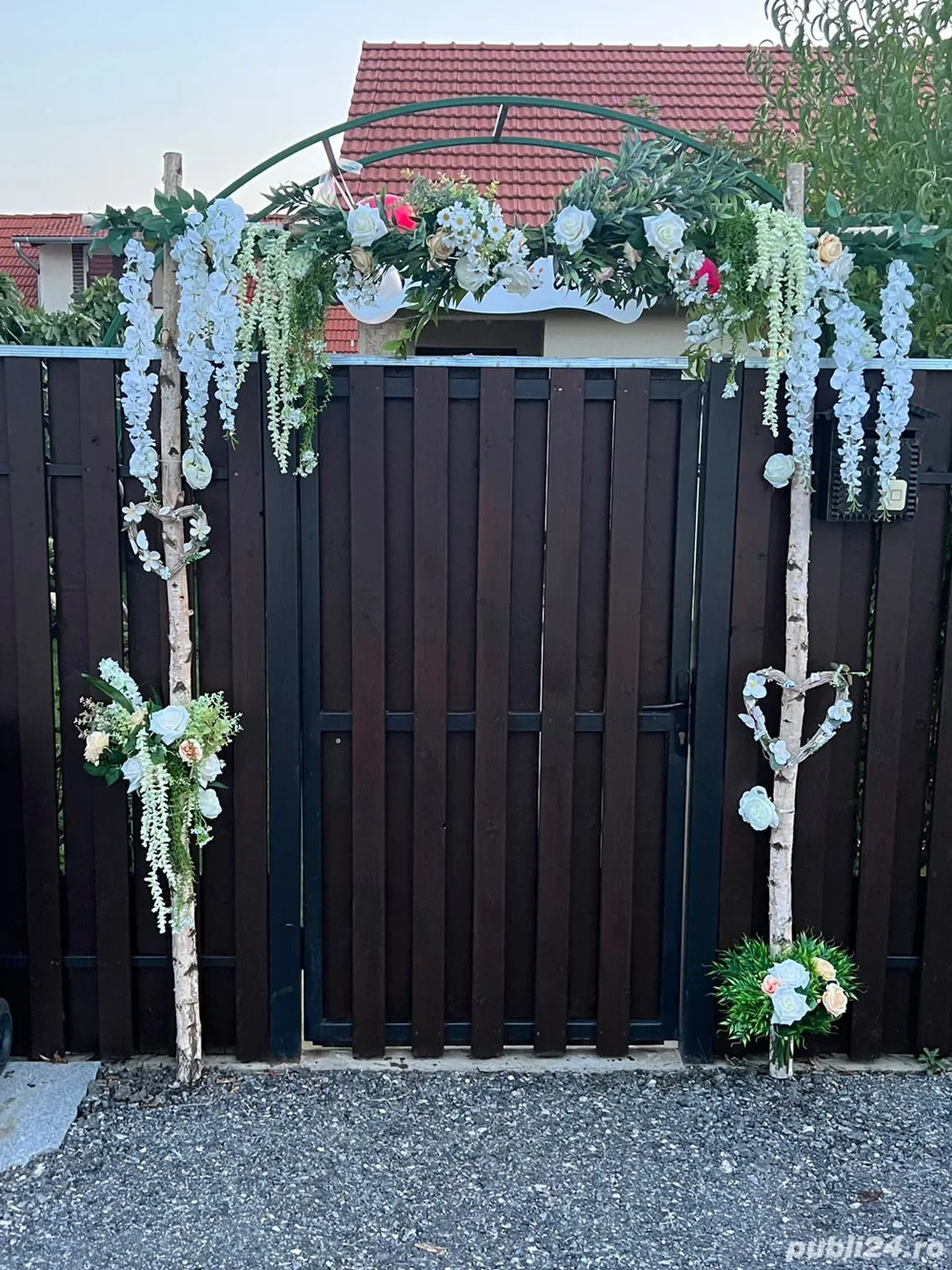 Bolta Manechine Covor rosu