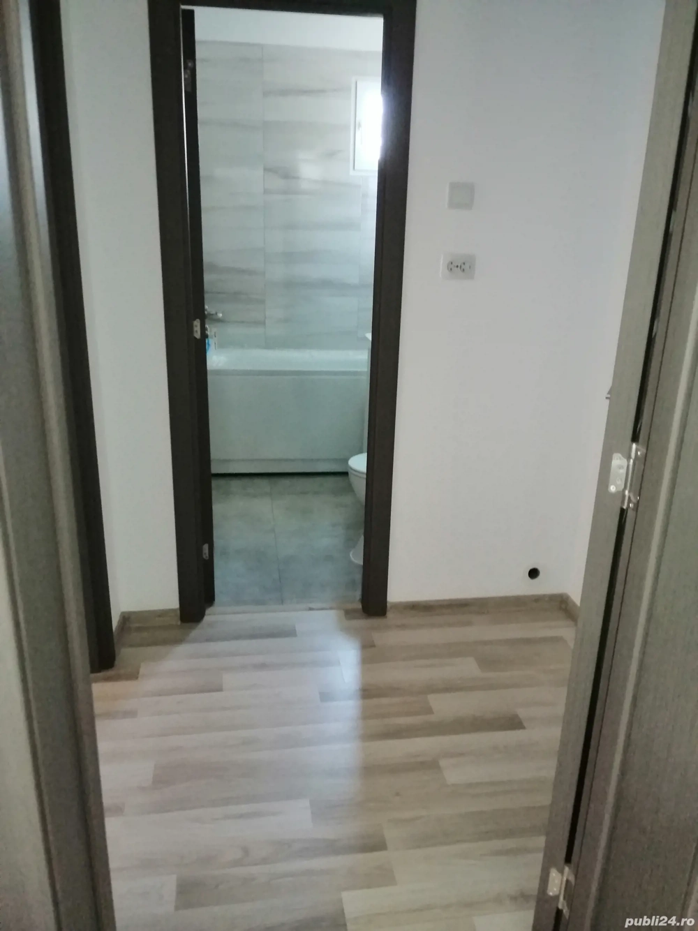 Schimb-apartament renovat complet! Zona Păltiniș sau Malu Roșu! 