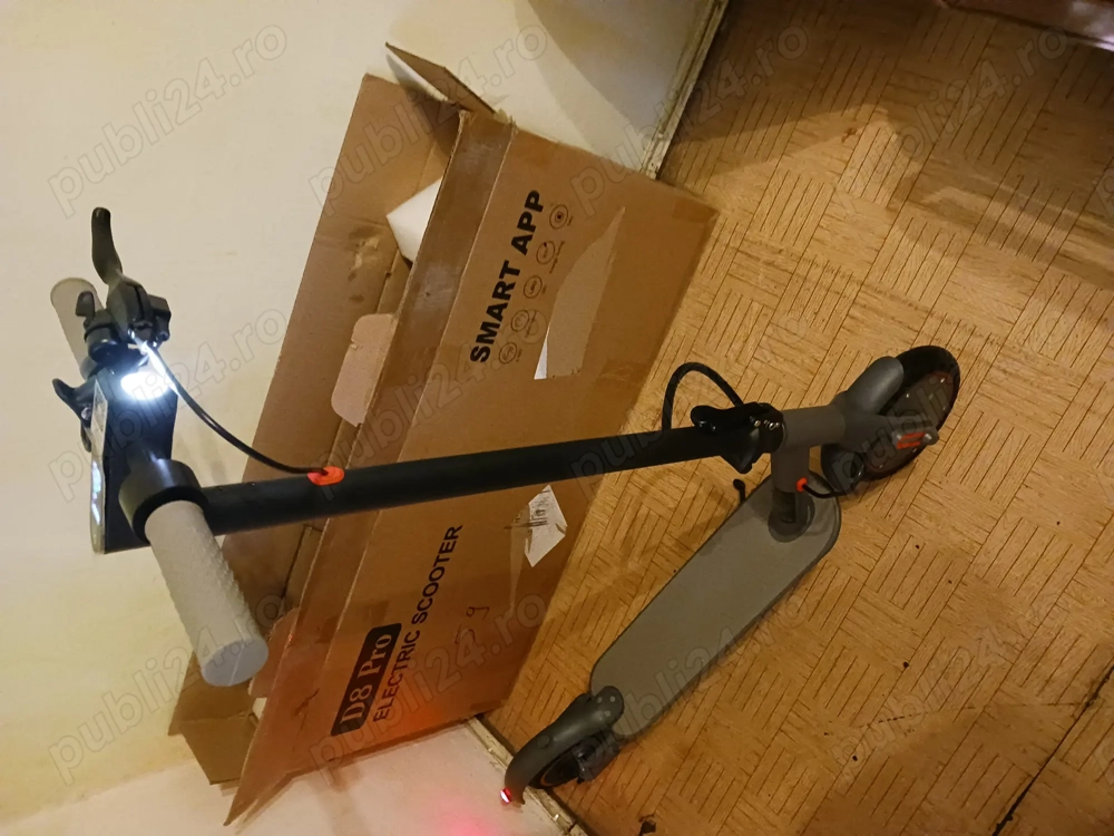 Vand trotineta electrica erides V8, noua cu 3+1 viteze