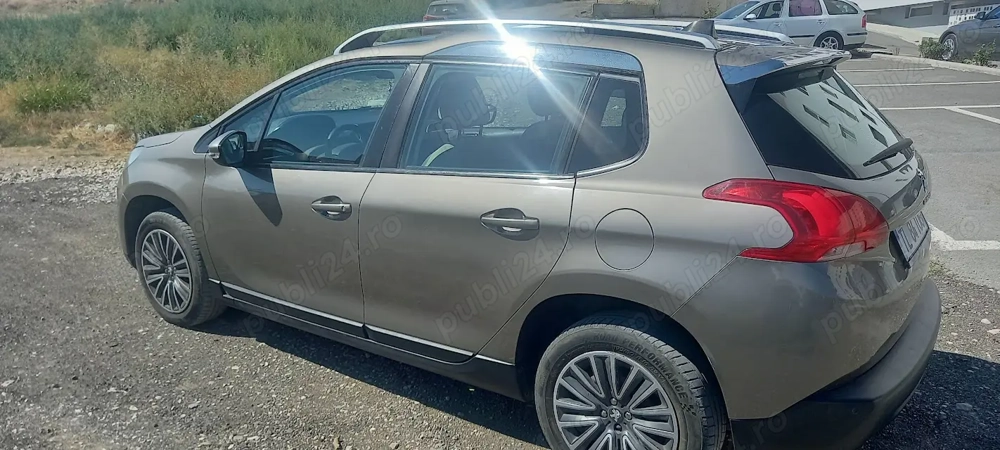 Vand auto  peugeot 2008