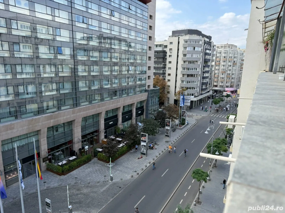 Închiriez apartament calea Victoriei 2 camere ateneu hilton 55 mp   o zona foarte frumoasa în centru