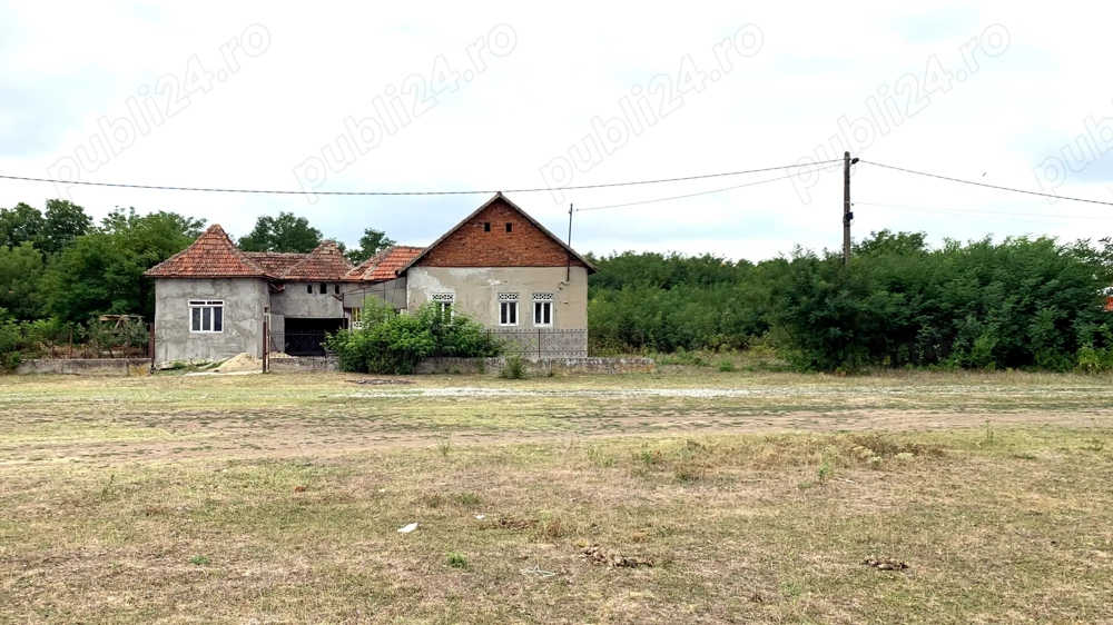 Casa cu teren in Sepreus, Arad