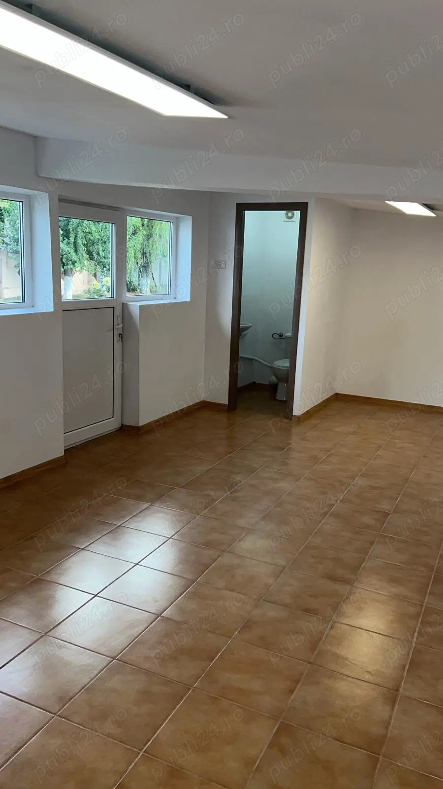 Spațiu comercial 27 mp de închiriat   Mihăilești, sat Tufa (19 km de București)