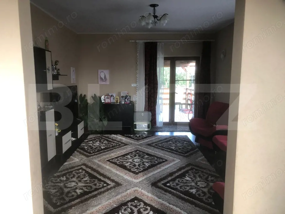 De vanzare casa 4 camere , zona Paulesti