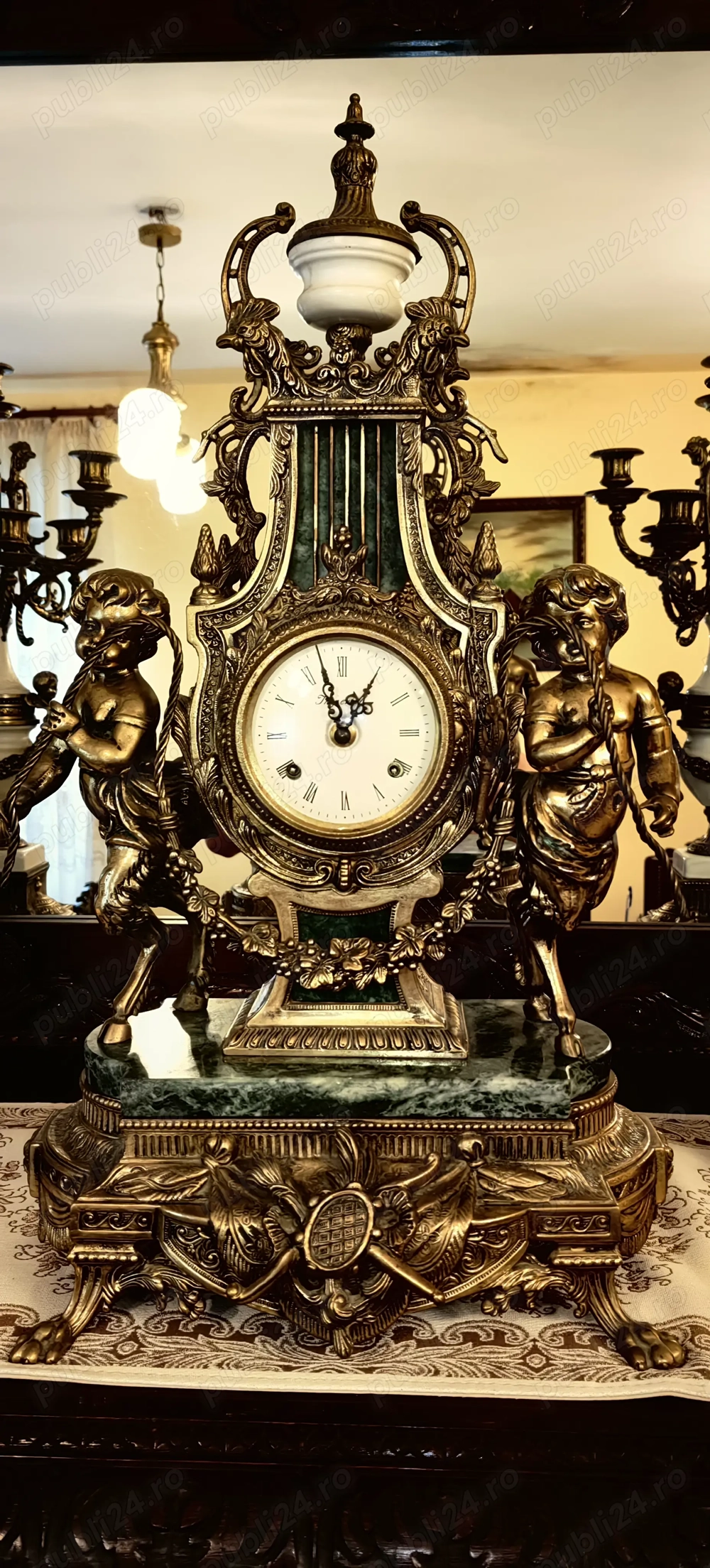 Obiecte de mobilier și de colectie