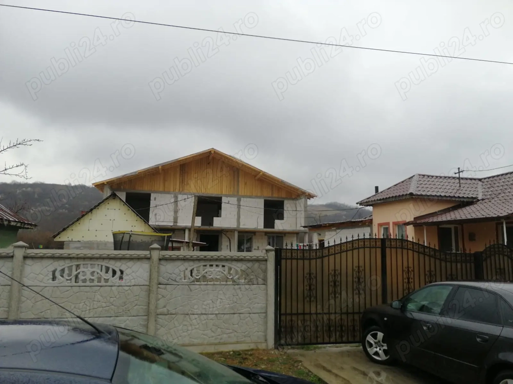 De vanzare casa si teren in Verdea Valcea