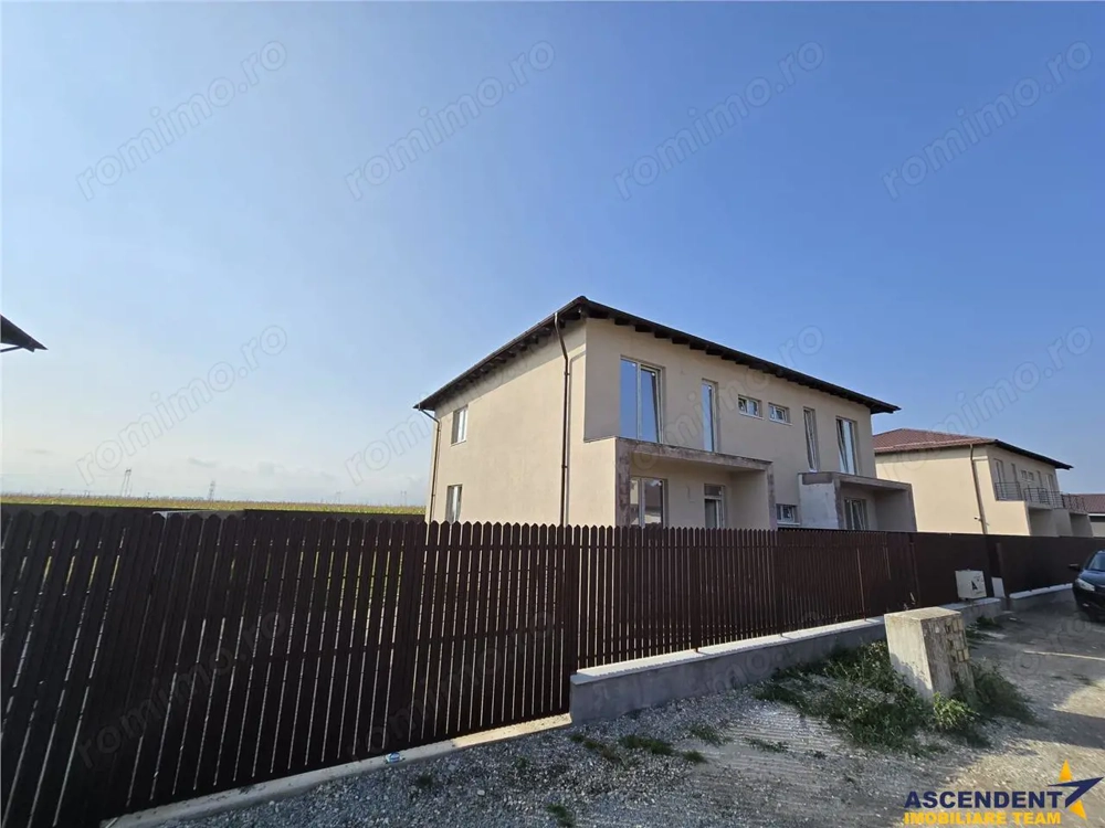 Casa tip duplex in Sanpetru, TVA inclus, Brasov