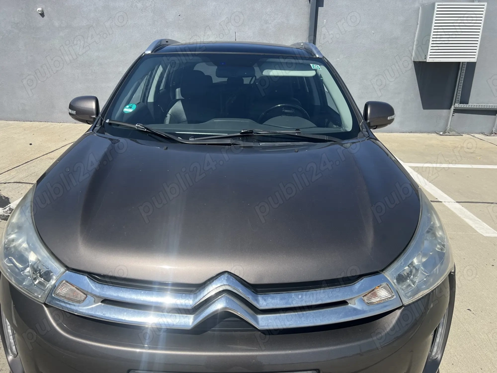 Vând Citroen C4 Aircross