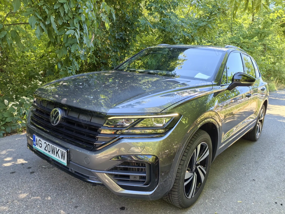 TOUAREG Editie Sport Rline cu 350 C.P. TVA deductibil cu Posibilitate Leasing