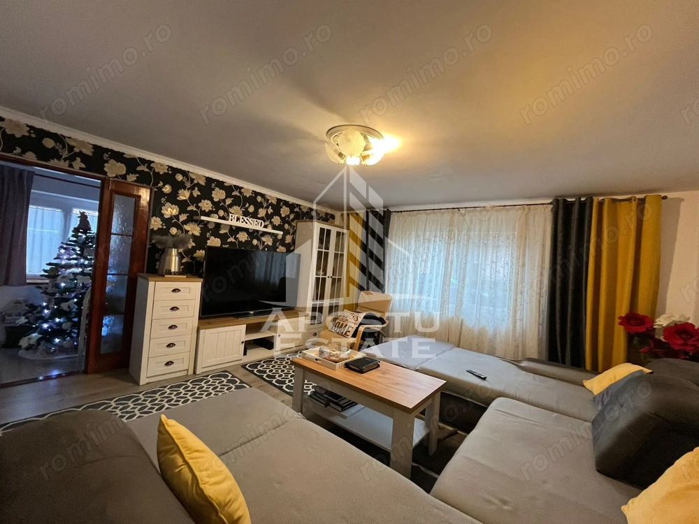 Casa cu 3 camere, renovata, 270mp teren, acces auto, zona Sagului