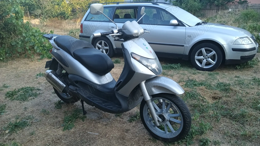Motoscuter Piaggio Beverly 200 Motoscuter Piaggio Beverly 200