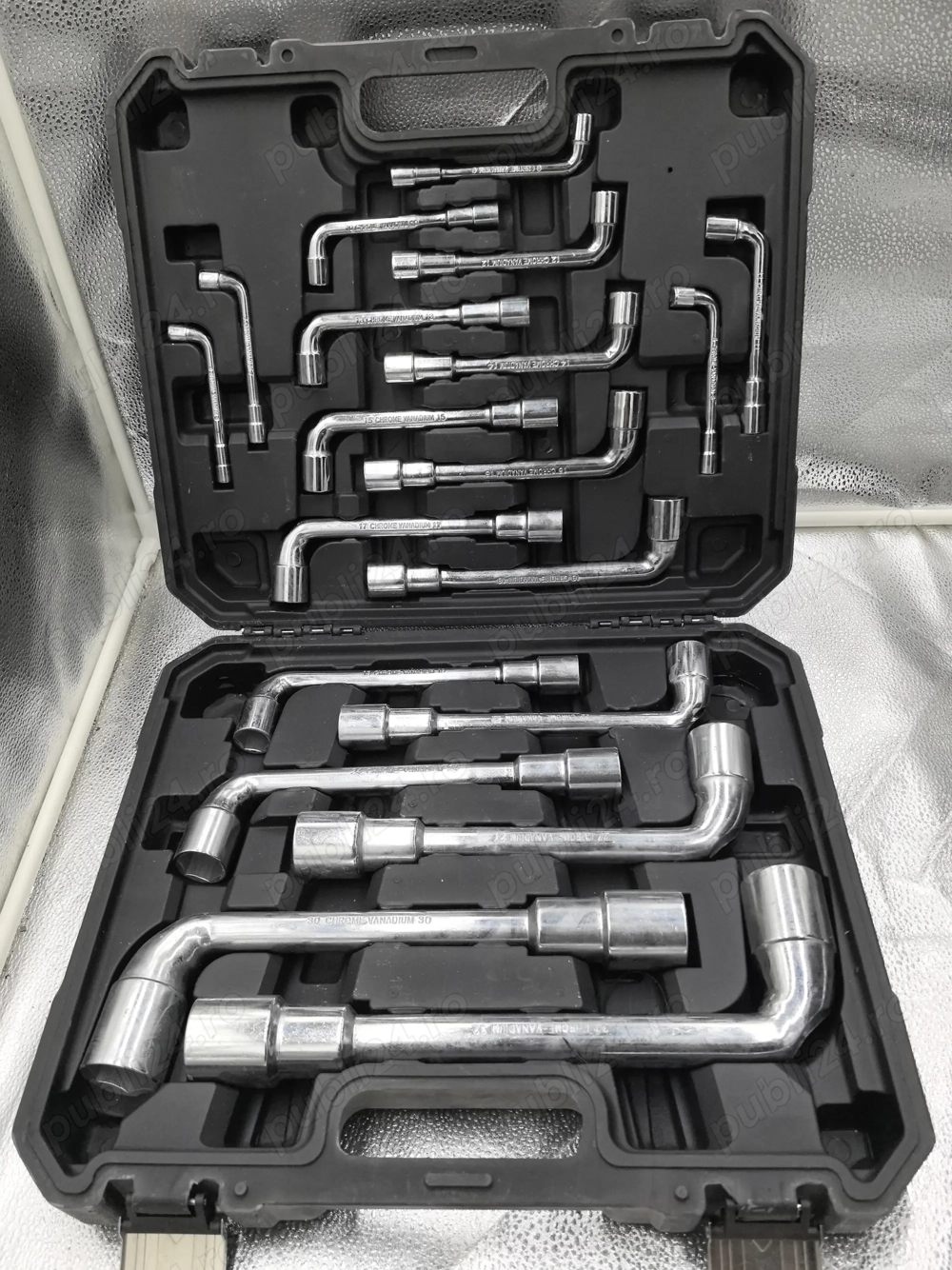 Set Chei Tip L – 19 Piese Durabile & Versatile