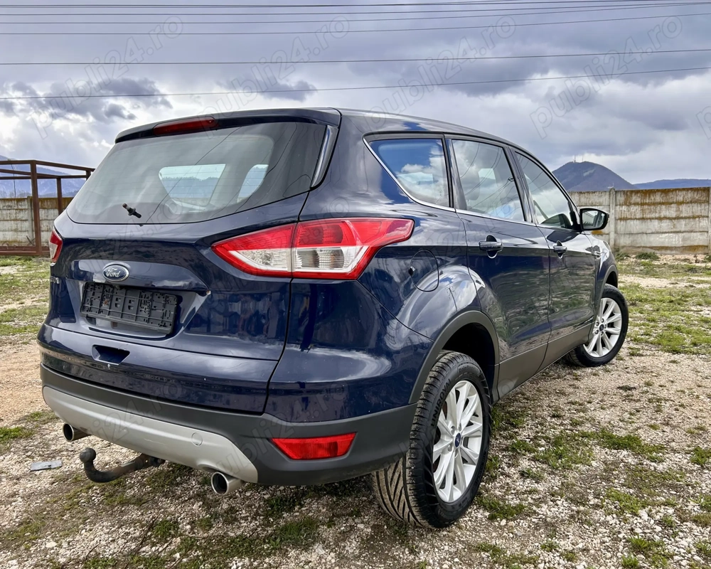 FORD Kuga 2.0 TDCi 4x4 Aut. Titanium FORD Kuga 2.0 TDCi 4x4 Aut. Titanium
